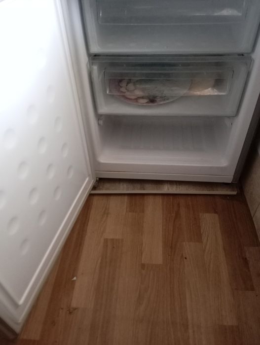 Холодильник Samsung