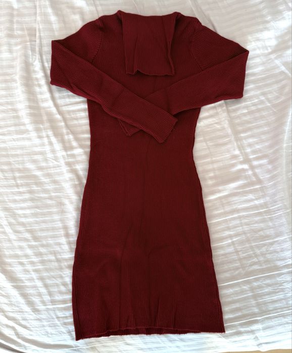 Рипсена рокля в цвят бордо