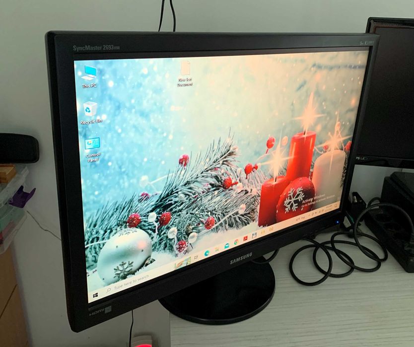 Samsung SyncMaster 2693HM monitor LCD 26 inchi 1920 x 1200 cu 5 ms