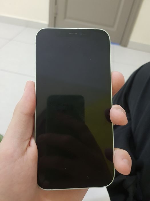 iPhone 12 64гб  .