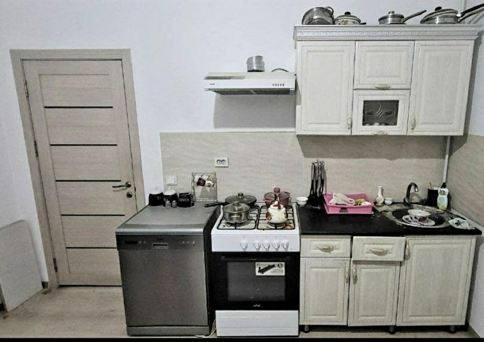 Сергели Янги Хайот-9 Срочно 2 комнатная, 70 квадрат.