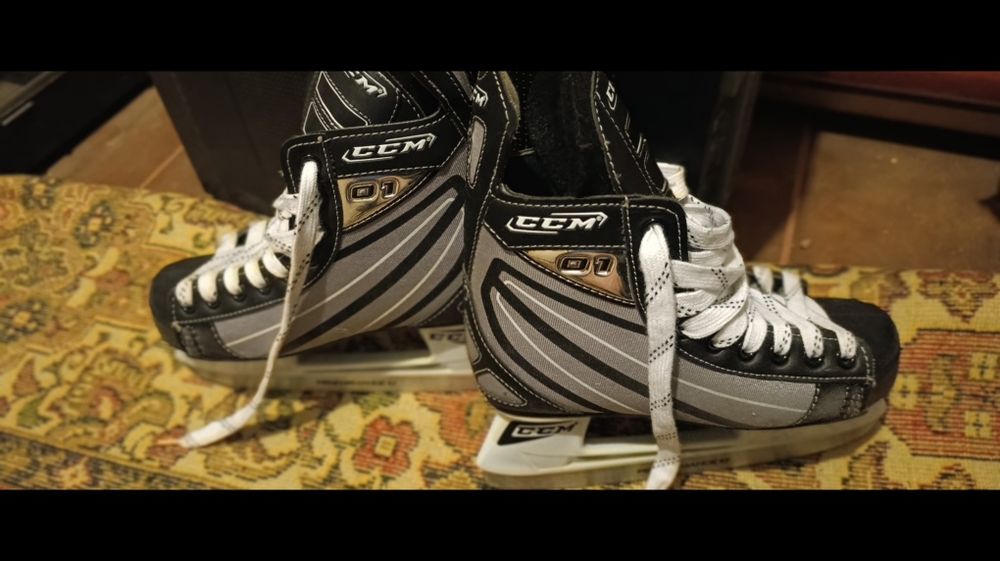 Продам коньки разных размеров