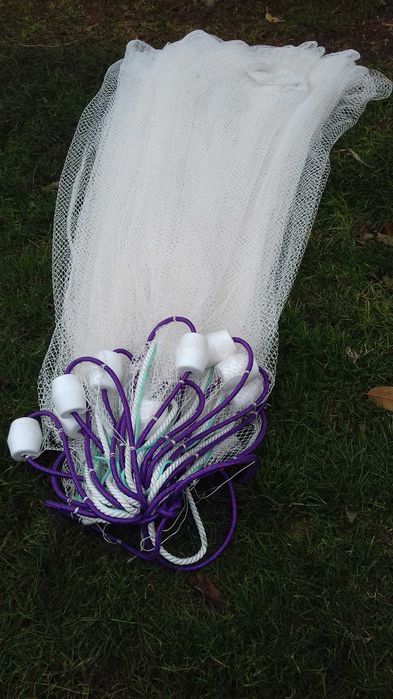 Plasa pescuit  năvod. voloc