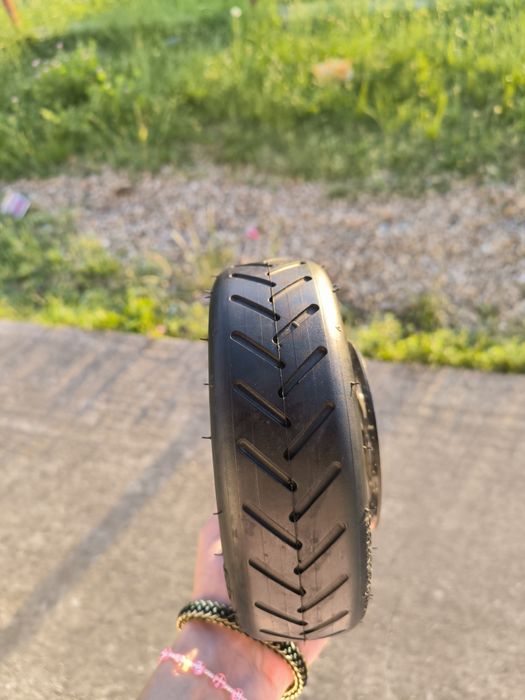 Roata Xiaomi nejantata
