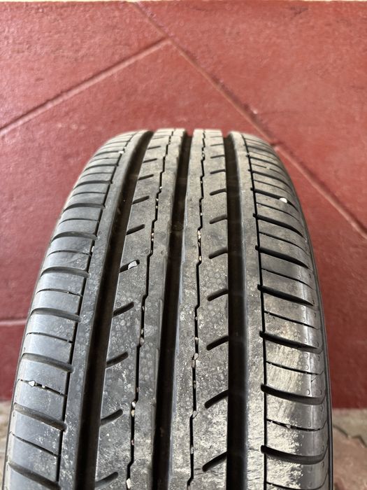 Yokohama 215/60/16
