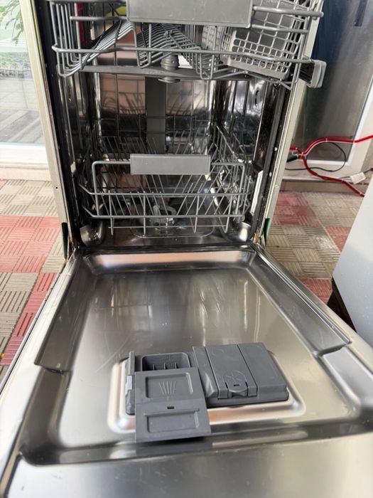 Vand masina de spalat vase Whirlpool 45 cm, 10 seturi