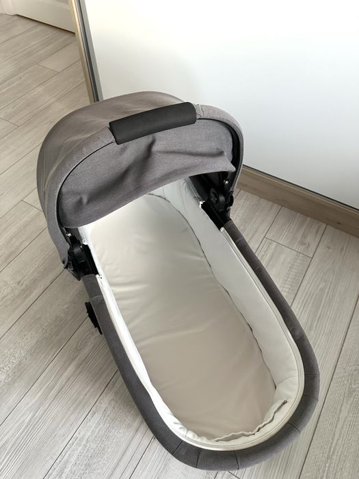 Кош за новородено Cybex Balios Cot S, кош за кола Cybex Aton + адаптери Cybex