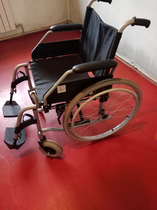 Продаётся инвалидная коляска