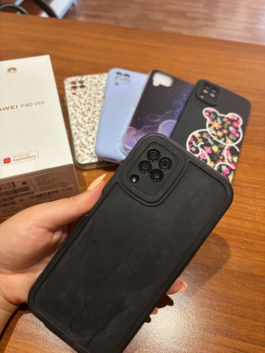 Телефон Huawei P40 lite