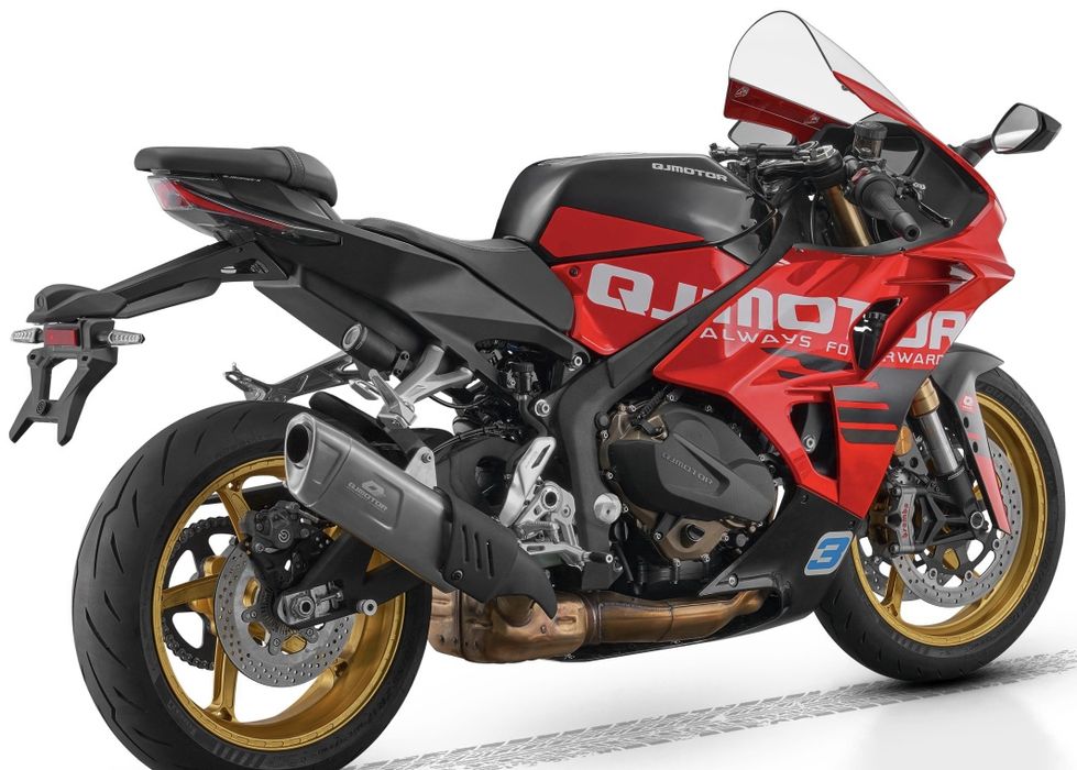 Мотоцикл QJMotor 800RC 2026 ABS заказ
