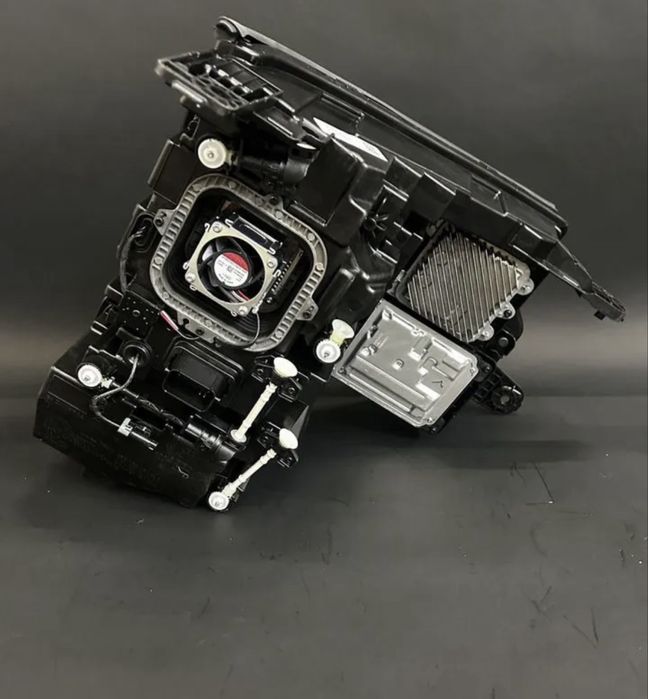 Запчасти на Zeekr 9x