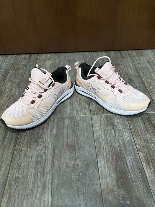 Under armour дамски 40.5