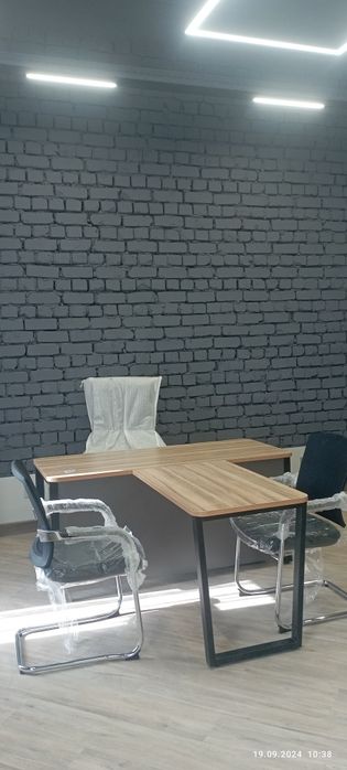 Выполняем работы по покраске стен, потолков.