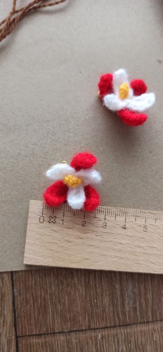 Малки мартенички / баба Марта