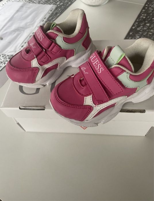 Деткси клсникърси за момиче Guess