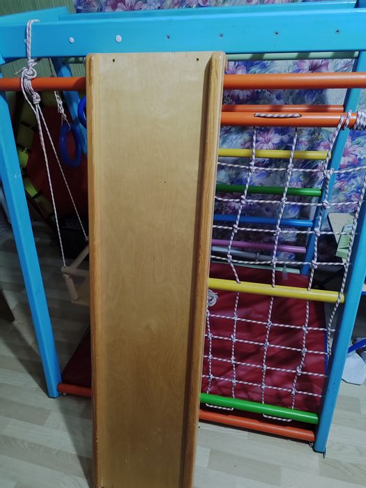 Продам спортивный уголок