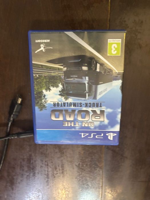 PS4 Плейстейшън конзола