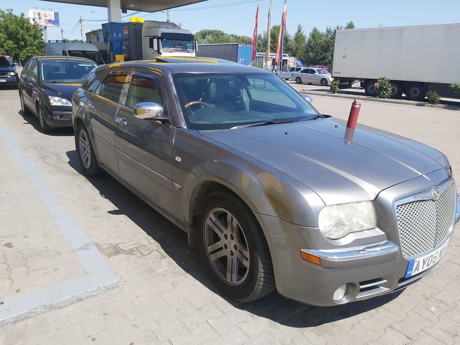 Dezmembrez Chrysler Crd 300c