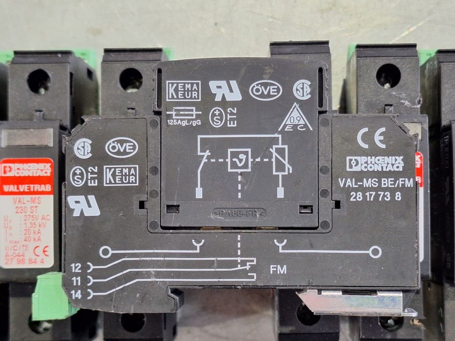 Защита Phoenix Contact