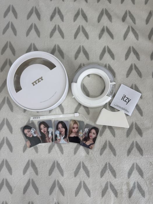 Itzy lightstick lightring