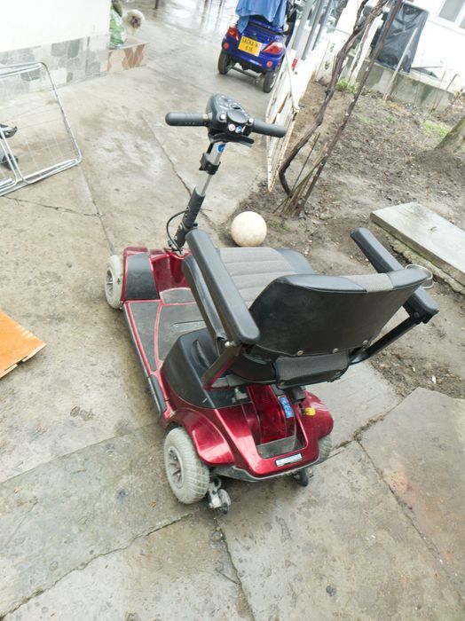 Scuter electric Bătrâni