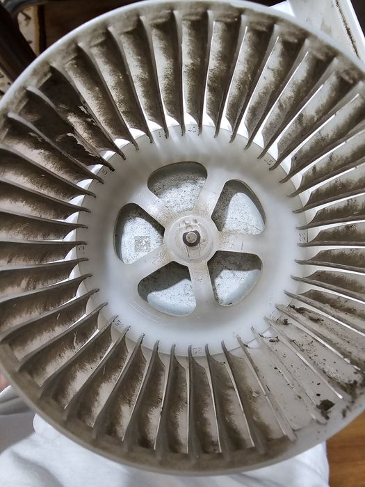 Reconditionare si mentenanta baterii hybrid