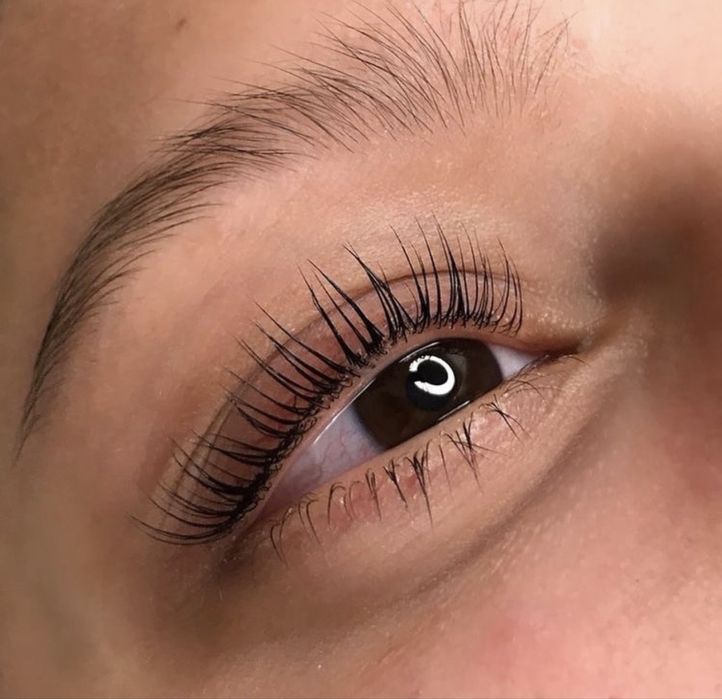 Ламинирование бровей и ресниц