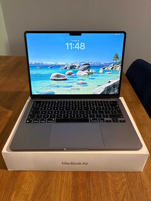 Macbook Air 13" M3, 2024 256GB