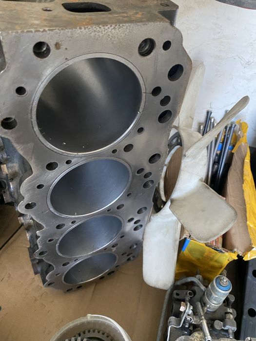 Двигатель 4JB1 продается запчасти Алма-Ата