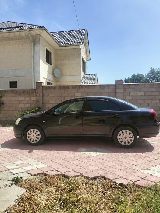Продаётся toyota avensis