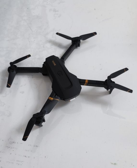 Дрон, квадрокоптер