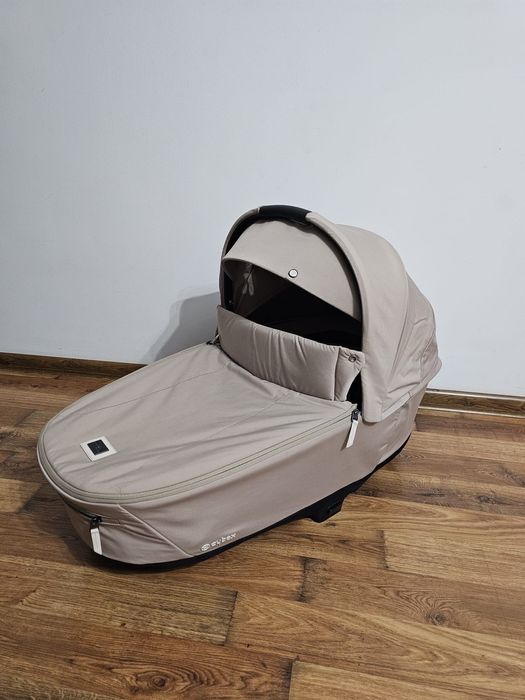 Vând landou Cybex Platinum Priam- Nou