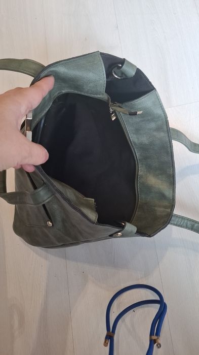 Кожаная сумка зелёного цвета