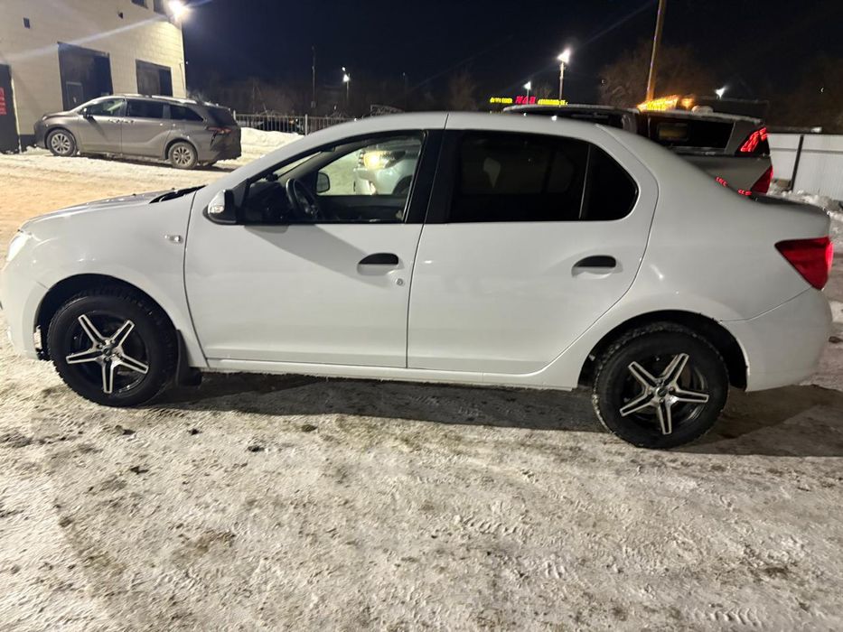 Продам рено Логан 2019 г.в.