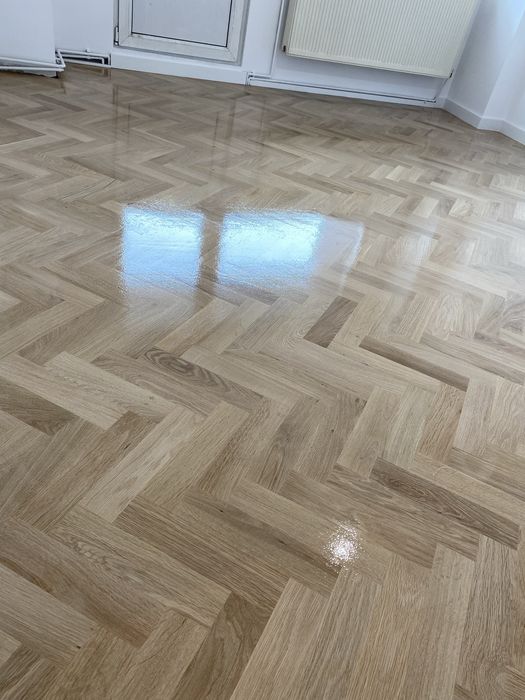 Parchetar cu experienta