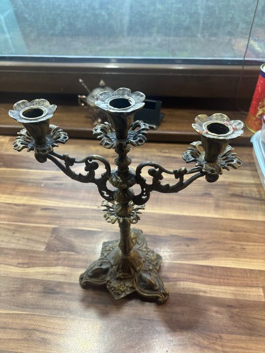 бронзов старинен свещник -3