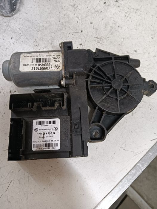 Motoras Geam Pivotant Stanga Fata Skoda Octavia Ii Combi (1Z5) [ 2004