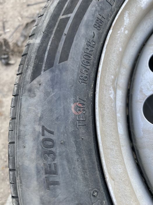 шины диски автомбильный