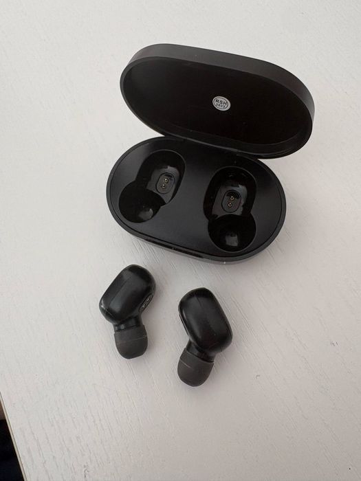 продам наушники редми