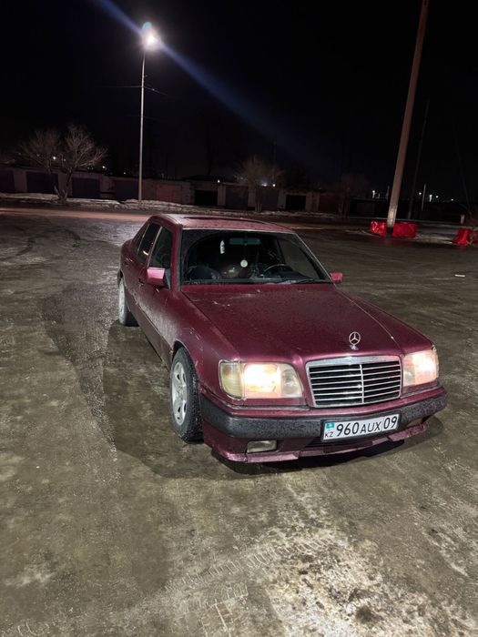 Мерседес 1993 2.2