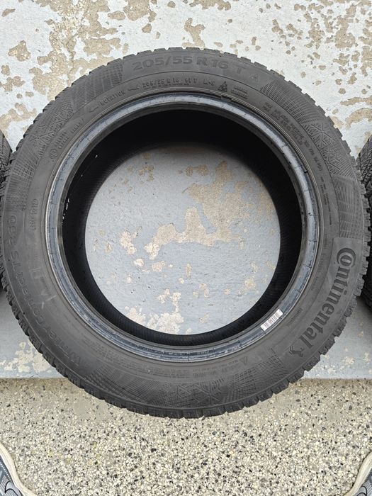 Зимни гуми Continental 205/55 R16, DOT 3720