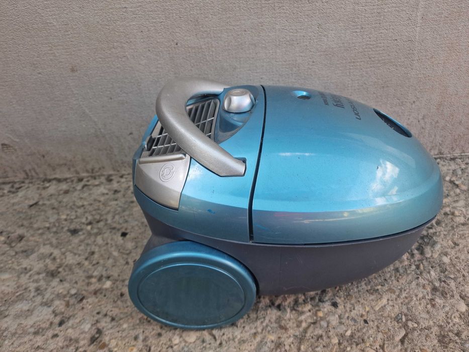 Aspirator Rohnson R-153 | Aspirator cu sac | 1800 W, 3 L