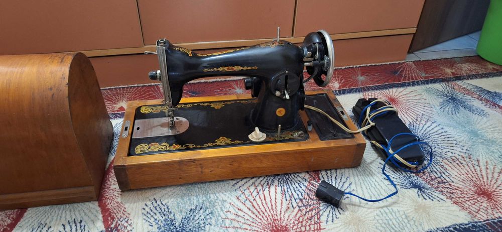 Електрическа шевна машина