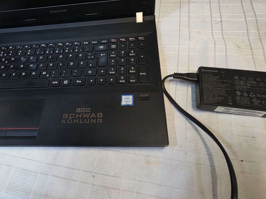 Leptop Lenovo E51