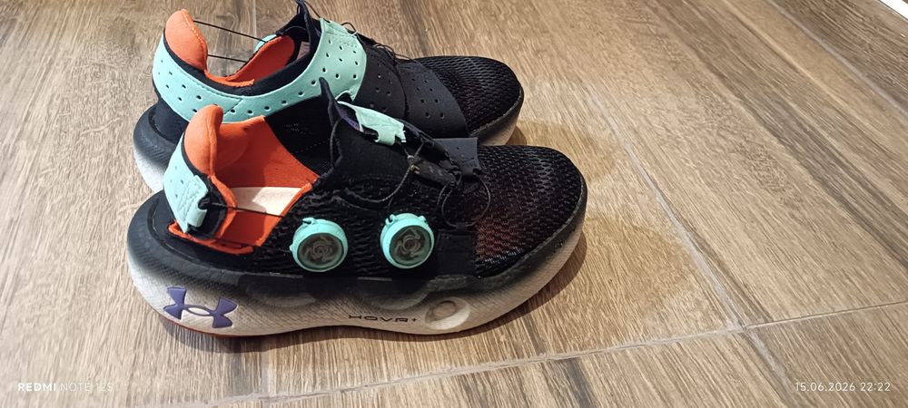 Маратонки under armour