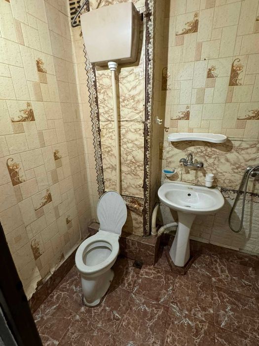 Продава се Двустаен апартамент в Казанлък - 64 кв.м за 678 €/кв.м - Снимка #2