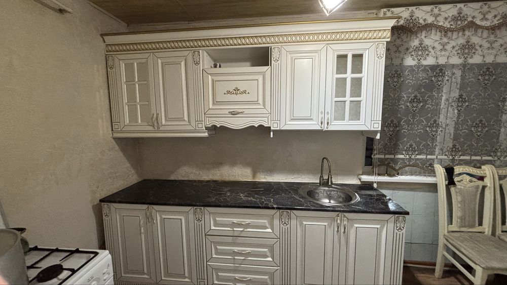 Продается кухонный гарнитур