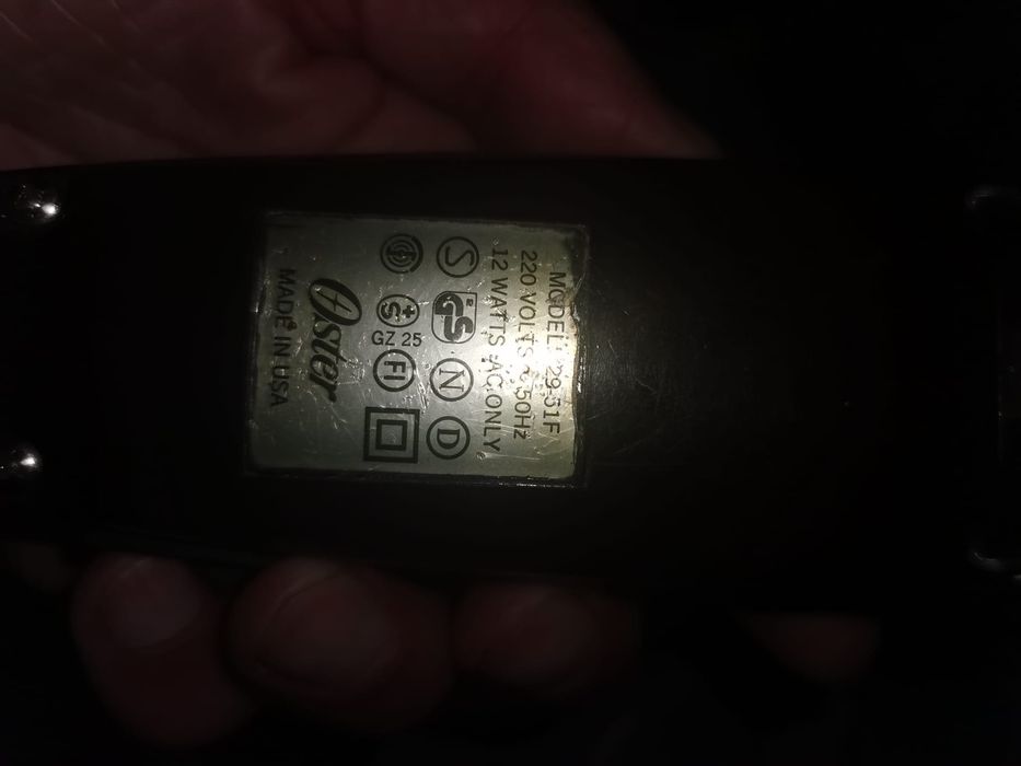 Mașini de tuns cu cablu Moser,Wahl,Oster.Jaguar CM 2000