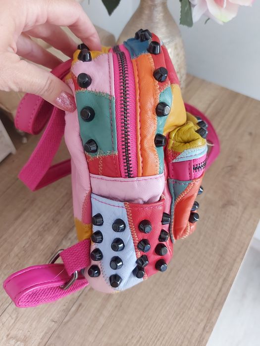 Дамска раница от естествена кожа