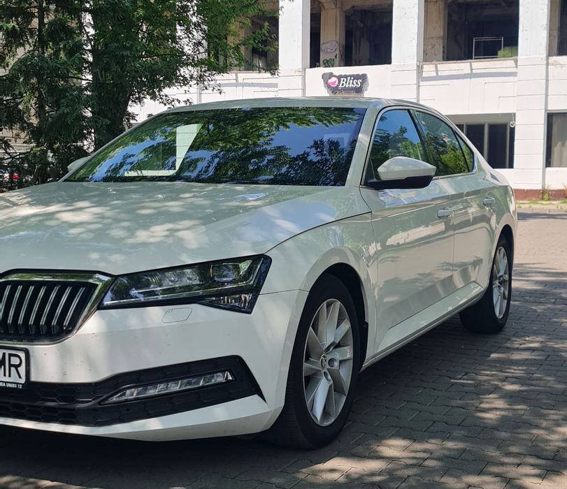 Vand/Dau la schimb Skoda super